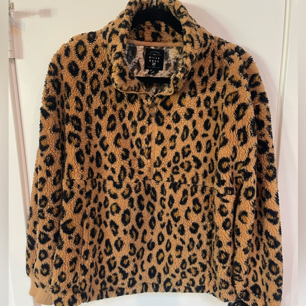 Billabong Women’s Leopard Print Fleece 1/4 Zip Pullover